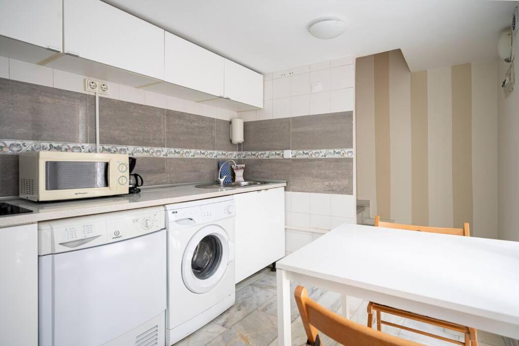 Ferienwohnung Arriaga Alto- Coqueto Duplex. Parking Gratuito Madrid Exterior foto